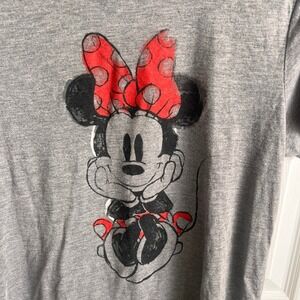 Disney Minnie Mouse Graphic T-Shirt Gray Short Sleeve Crew Neck Top‎